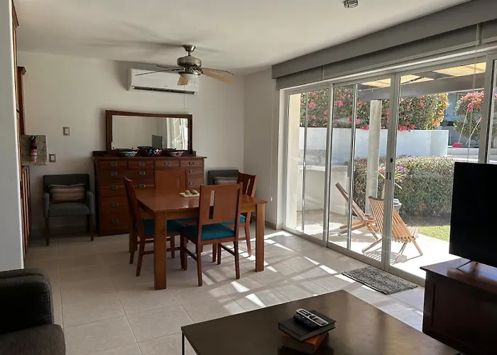 Cielo Azul | 3br Steps From Pool Villa